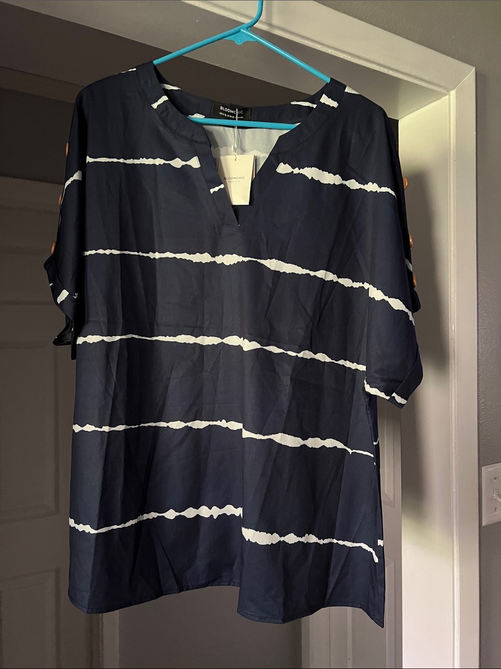 NWT BloomChic Navy and White Striped V-Notch Blouse